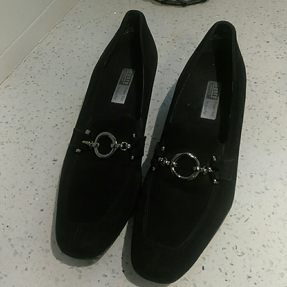 Women's shoes